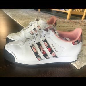 Rose Adidas Samoa’s